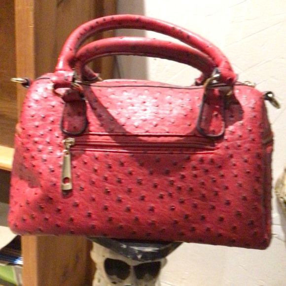 Michael Kors MK Red Ostrich Leather Medium Handbag - Rare find - Picture 4 of 6